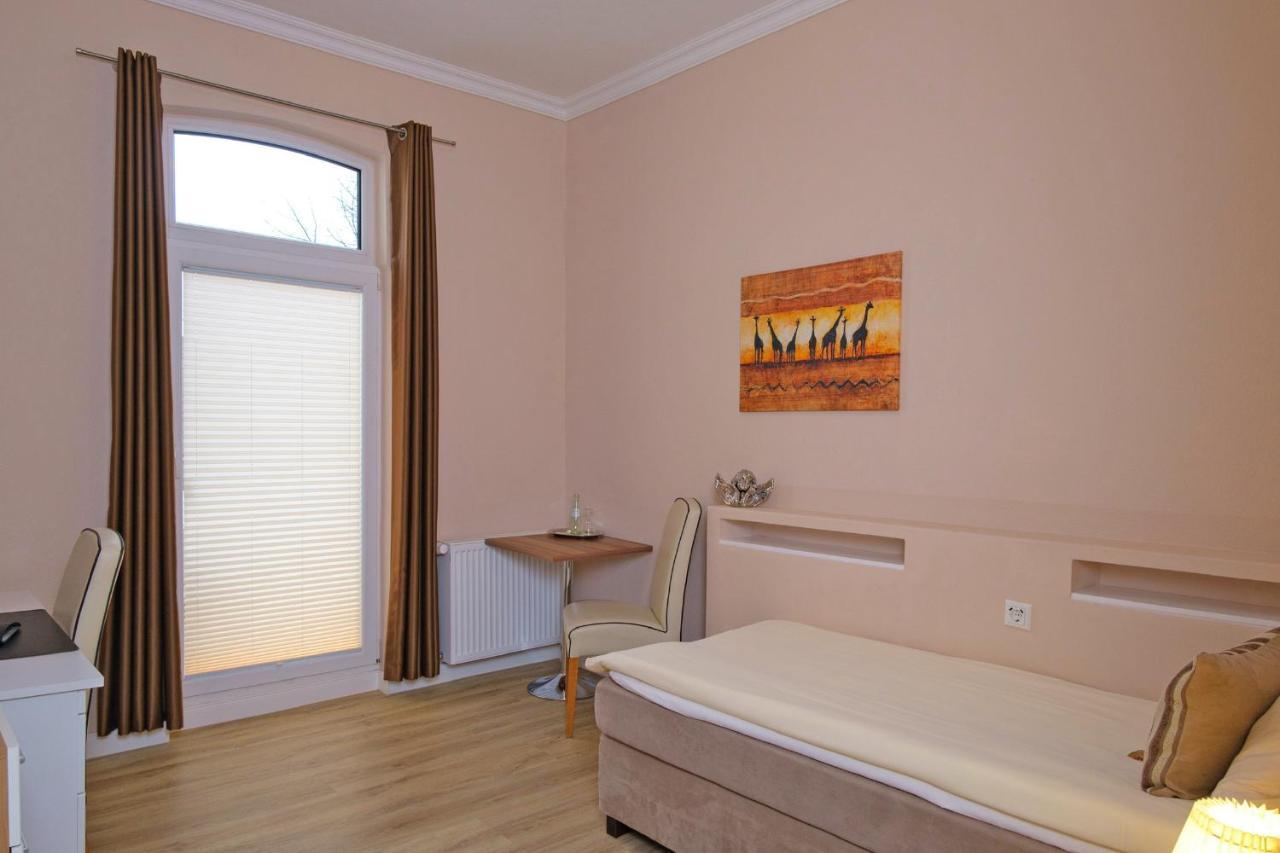 Hotel-Restaurant Holsteiner Hof Geesthacht Εξωτερικό φωτογραφία